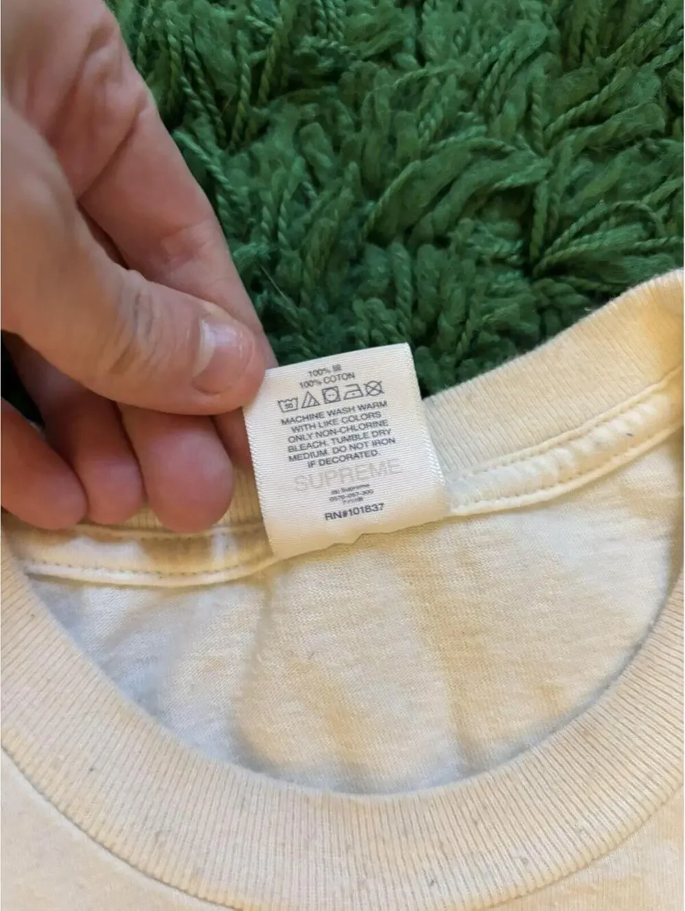 Supreme Model Tee - Picture 5 of 6